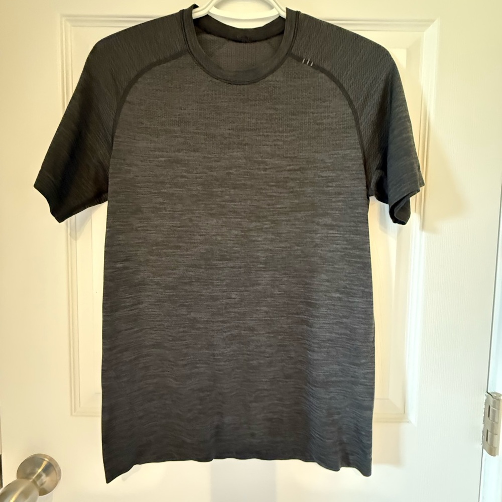Lululemon Mens Tshirt xs